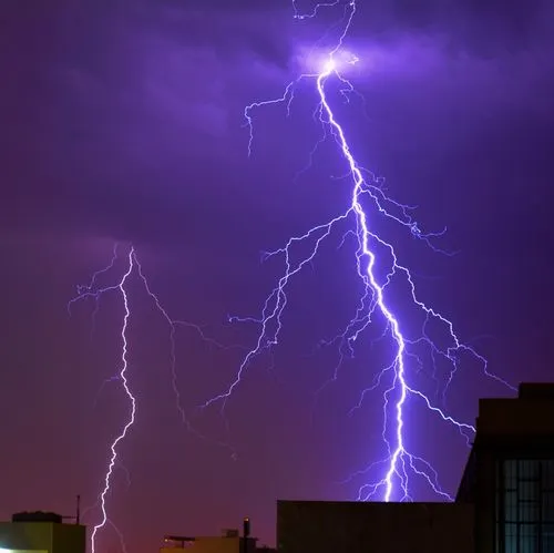 London Hit by Second Nocturnal Thunderstorm in 24 Hours — Thousands of Lightning Strikes, House Fires and Flash Floods as Heatwave Breaks Down Violently