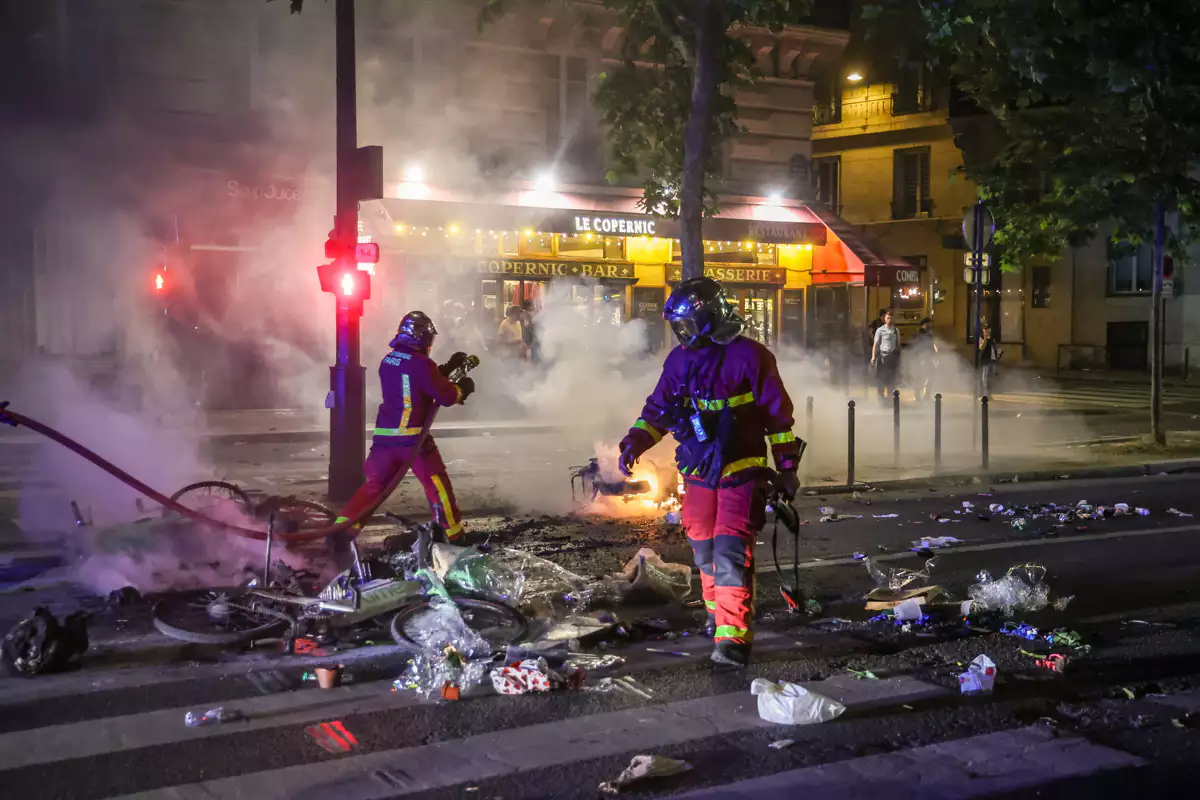 Paris Erupts in Violence After PSG Win Champions League — 416 Arrested, Cars Burned, Police Station Stormed