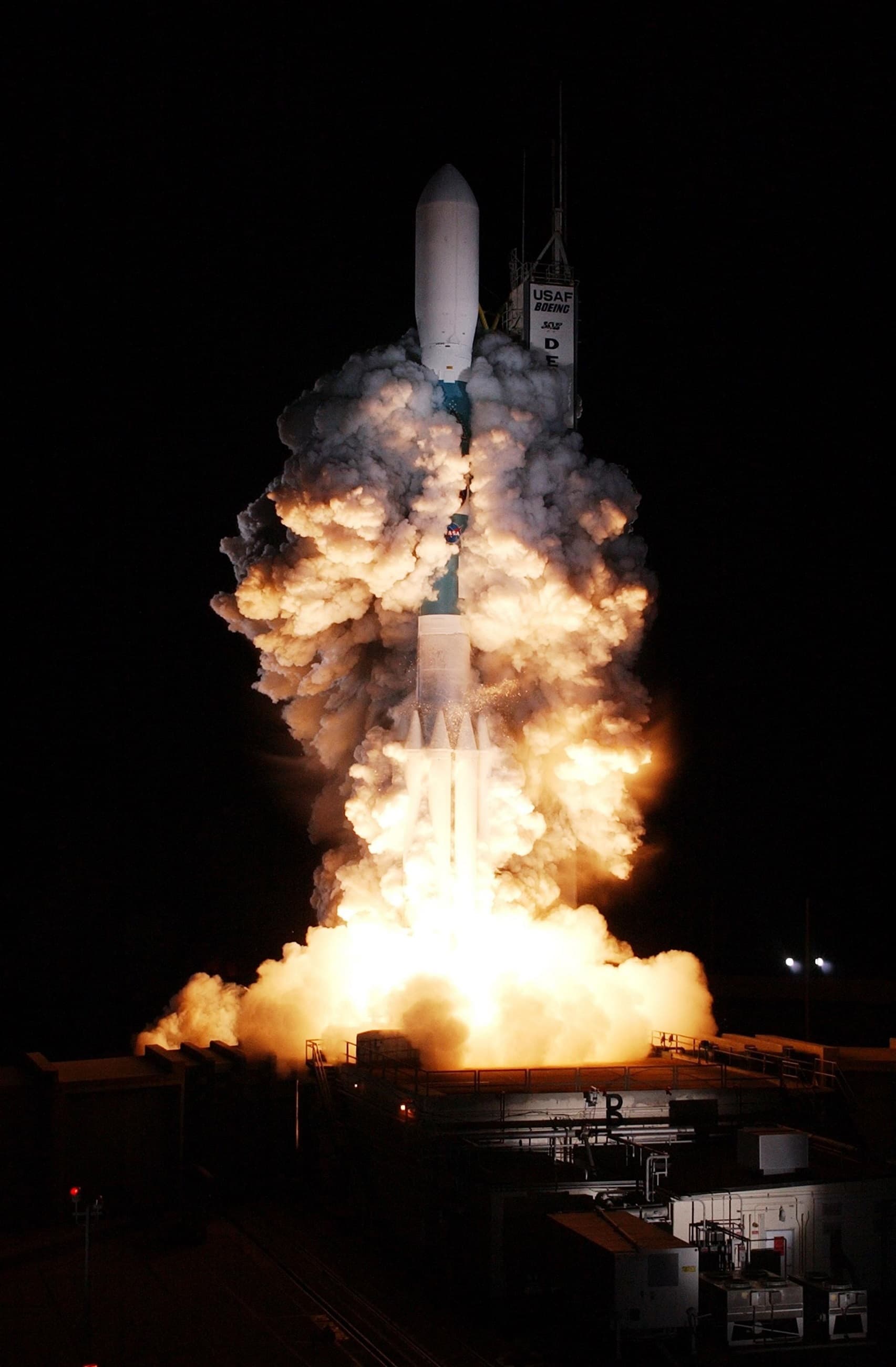 Blue Origin's New Glenn Rocket Explodes at Cape Canaveral During Engine Test